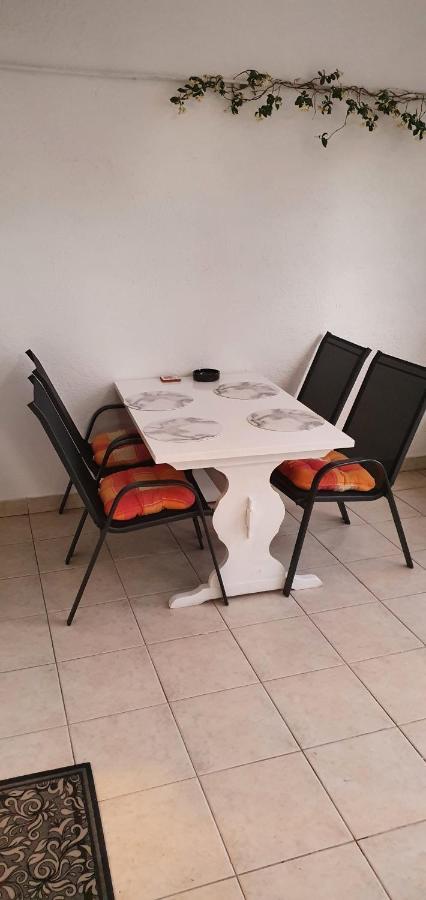 Apartments Rino Vodice Exterior foto